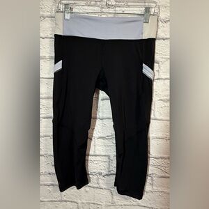 Lululemon Mod Moves Crop, sz 6
